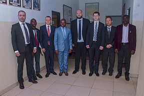 Ambassadeur de la Russie au Burundi et la délégation de la société SA «Wolfram» en audience par le Ministre de l'Hydraulique, de l’énergie et des mines C. Manirakiza