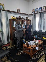 Ministre de la Défense Nationale et des Anciens Combattants de la République du Burundi a reçu une visite de courtoisie de l’Ambassadeur de la Russie Valéry Mikhaylov